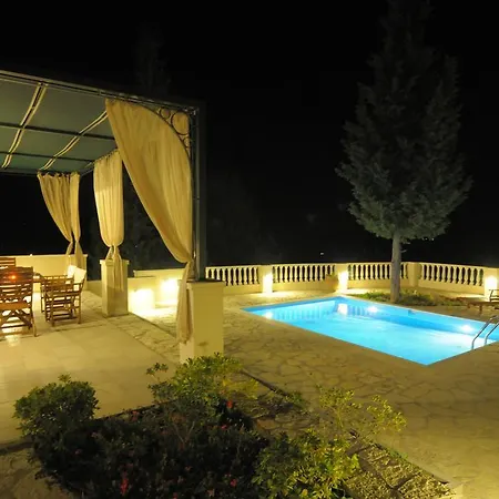 Oliviero Vila Lygia (Lefkada)